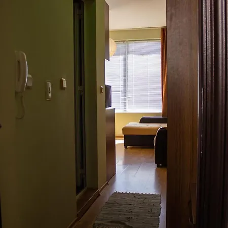 Апартамент Central Couple Studio 2